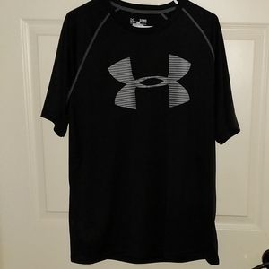 Under Armour Tshirt